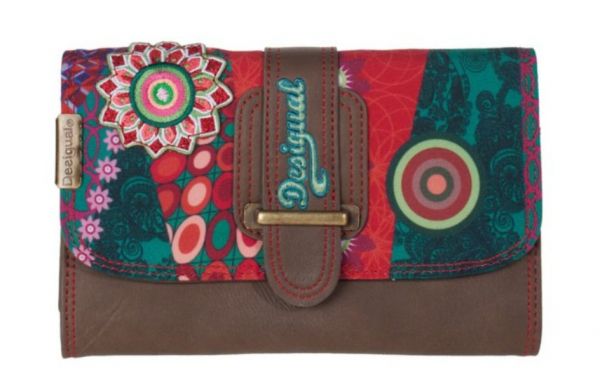 Carteira da marca espanhola DESIGUAL